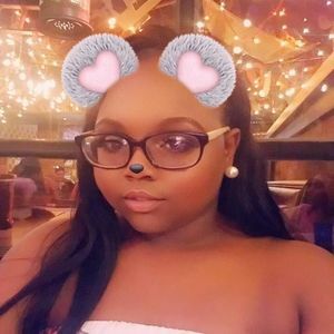 Meet your Posher, Dorissa